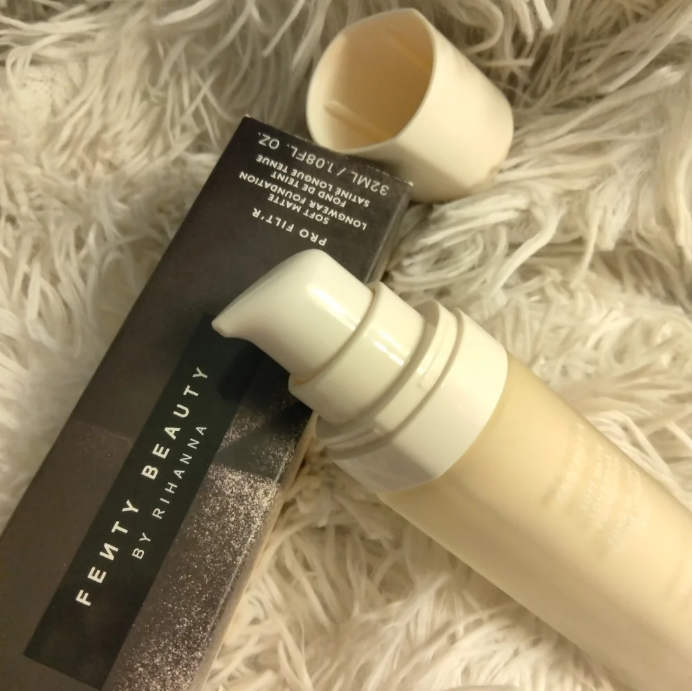 🆕 Fenty Beauty Pro Filt'r Soft Matte Longwear Foundation 105